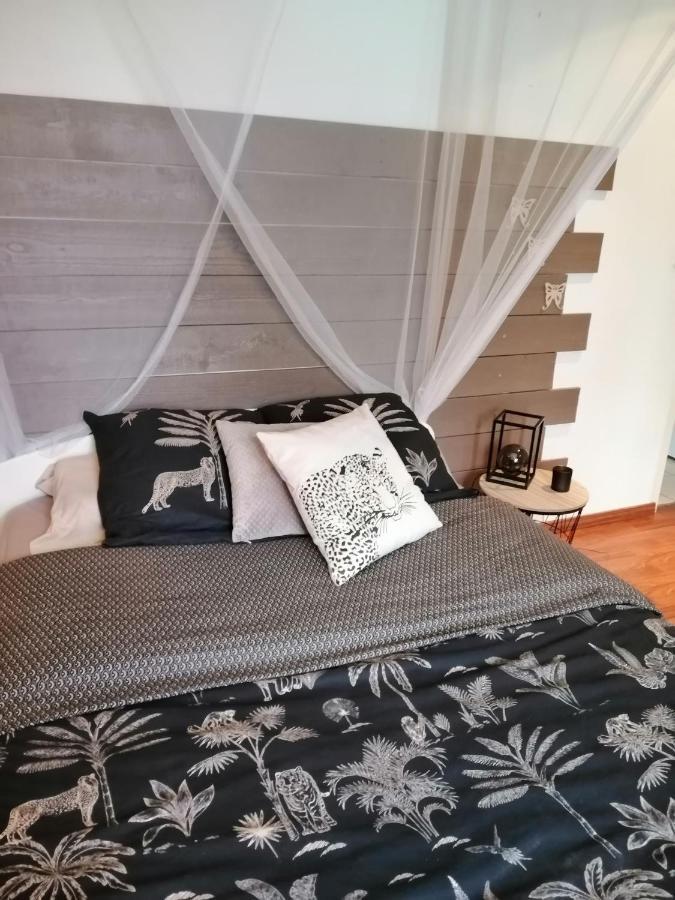 Les Bichettes Bed & Breakfast Mortagne-sur-Sevre Eksteriør bilde