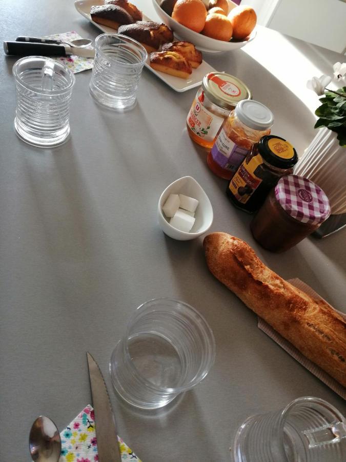 Les Bichettes Bed & Breakfast Mortagne-sur-Sevre Eksteriør bilde