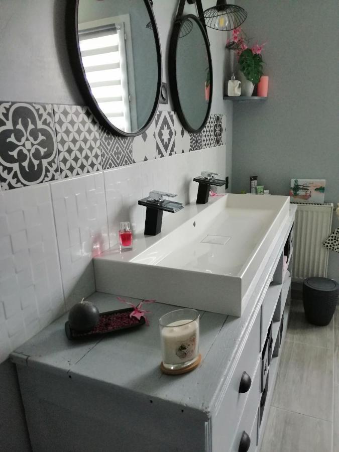 Les Bichettes Bed & Breakfast Mortagne-sur-Sevre Eksteriør bilde