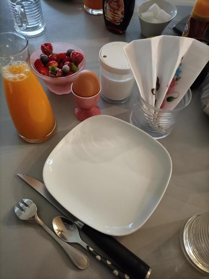 Les Bichettes Bed & Breakfast Mortagne-sur-Sevre Eksteriør bilde