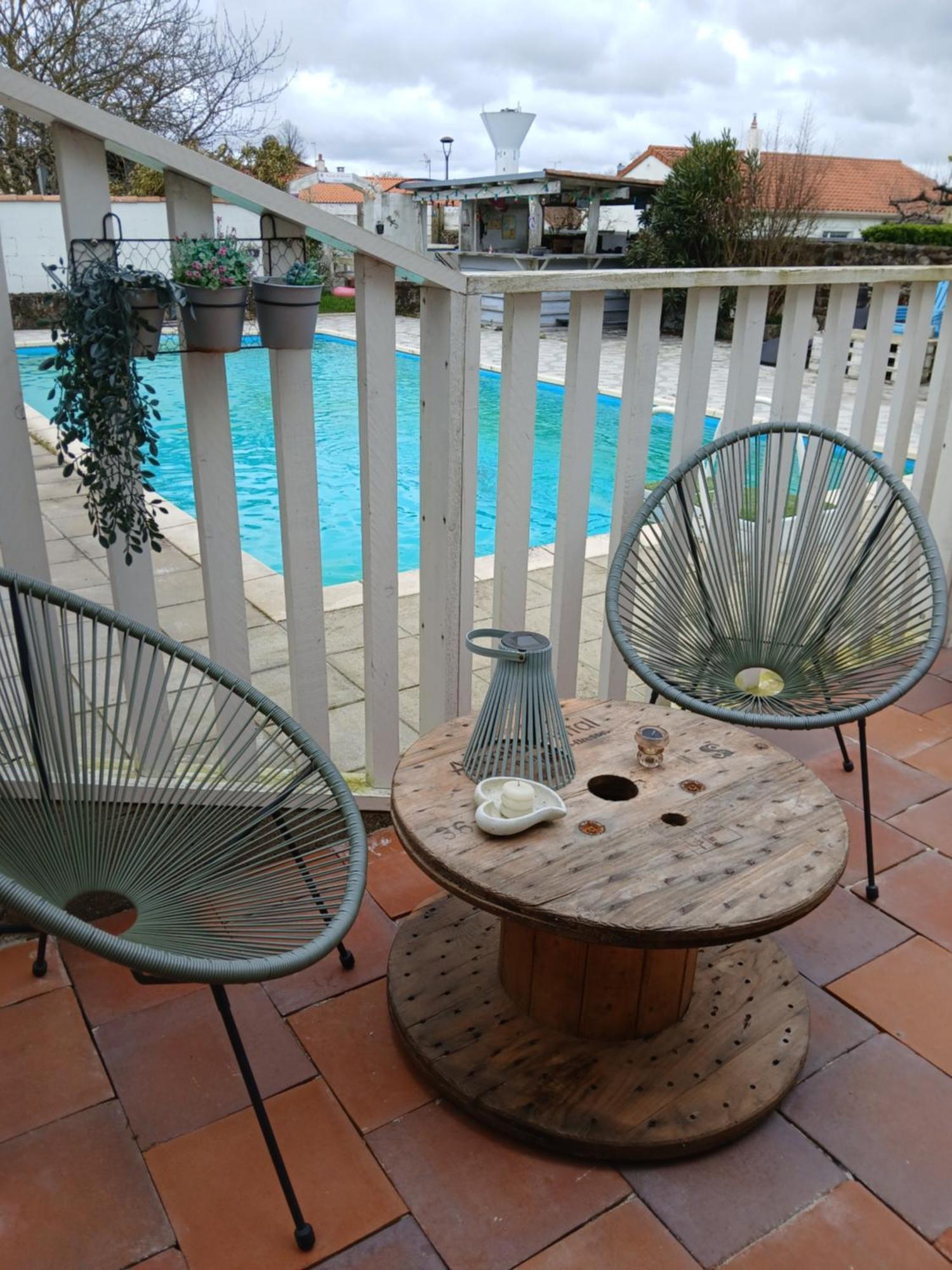 Les Bichettes Bed & Breakfast Mortagne-sur-Sevre Eksteriør bilde